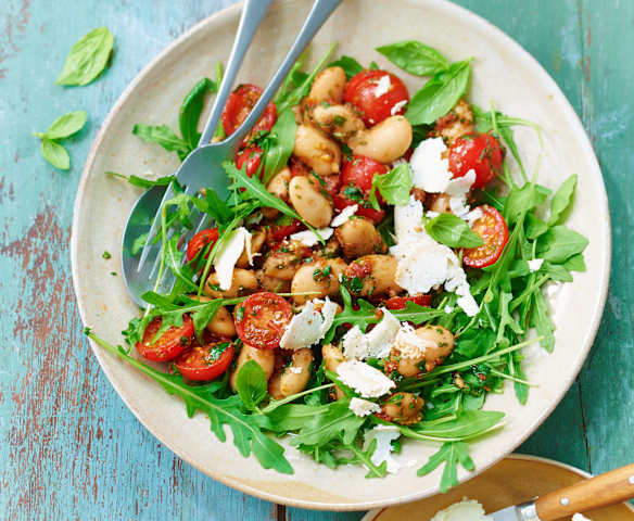 Salade de haricots blancs, pesto de tomates confites