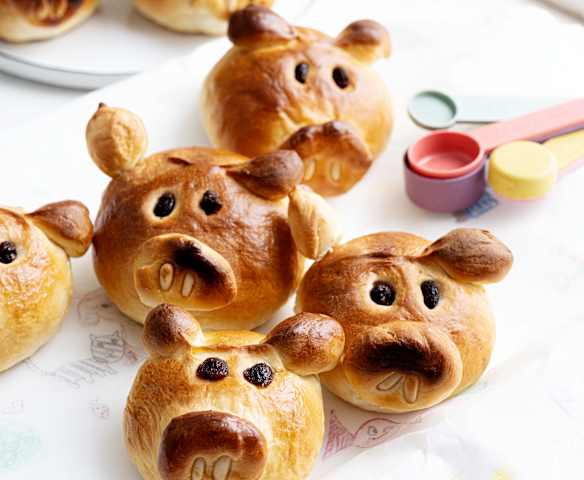 Piggy buns