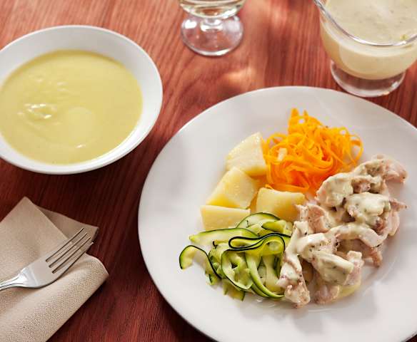 Menú completo: crema de verduras y pollo con salsa suprema