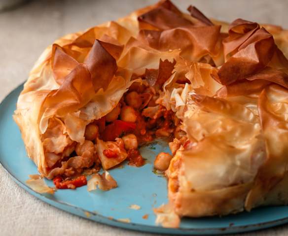 Moroccan Chickpea and Halloumi Pie