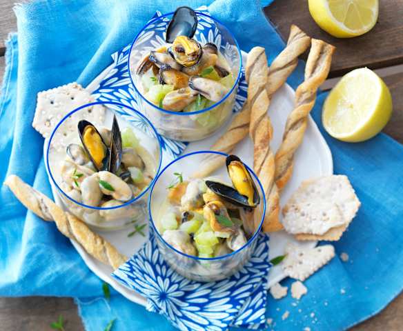 Verrine de moules au céleri, crème de lait ribot au curry