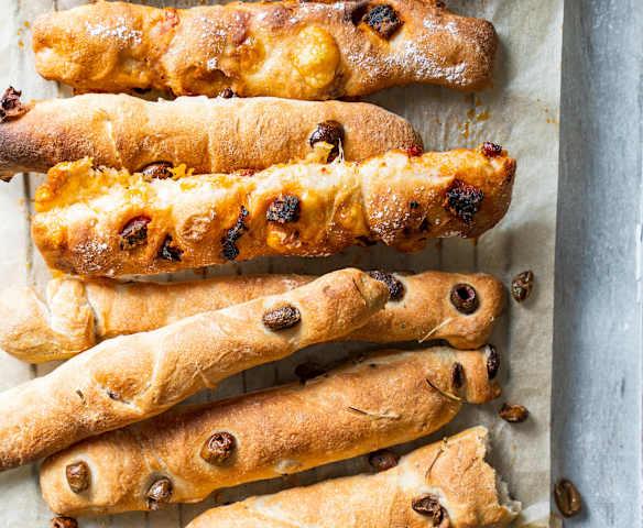 Longuets aux olives, chorizo et emmental