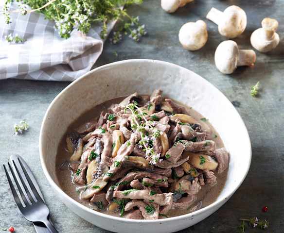 Kremalı Mantarlı Et