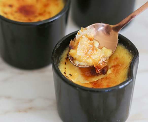 Crème brûlée cuite à la vapeur (Métrique) (TM6)