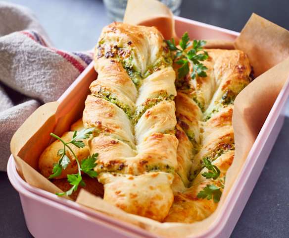 Kräuter-Brot-Schleifen Kräuter-Brot-Schleifen