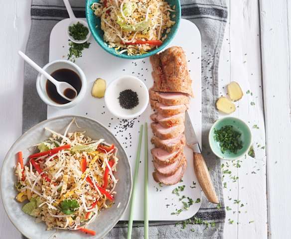 Lombinho à coreana com salada de arroz