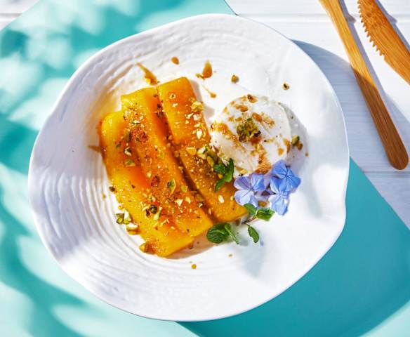 Caramel Sous-Vide Pineapple