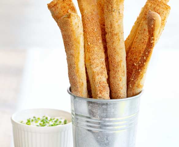 Grisines con hierbas, sésamo y parmesano