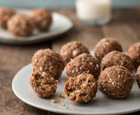 Date and Pecan Protein Balls