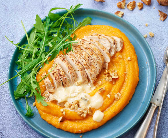 Poulet au quatre-épices, purée de butternut au gorgonzola