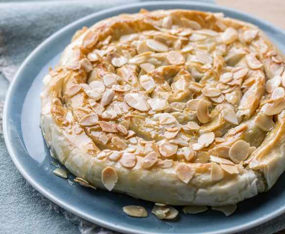 Pistachio and Almond Filo Coil Pistachio and Almond Filo Coil
