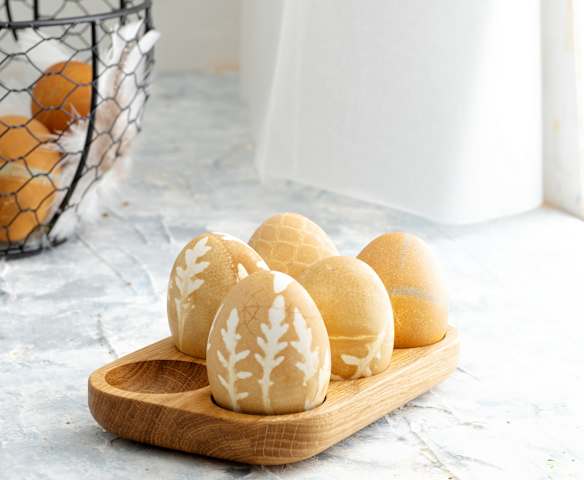 Huevos de color naranja