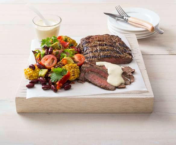 Flanksteak med peberrodsflødesauce