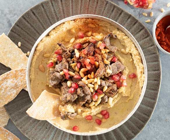 Hummus con carne dorada (Bil Lahmeh)