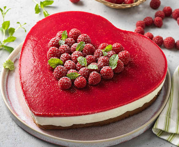 Mohn-Topfen-Obers-Herzkuchen