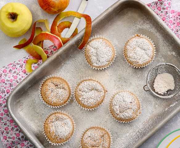 Muffinki ze skórkami z jabłek
