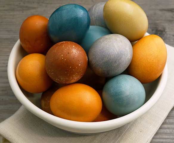 Βαμμένα αυγά με φυσικό τρόπο