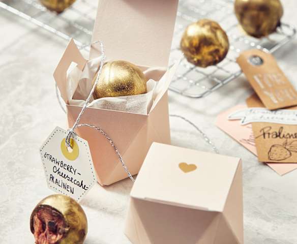 Strawberry-Cheesecake-Pralinen