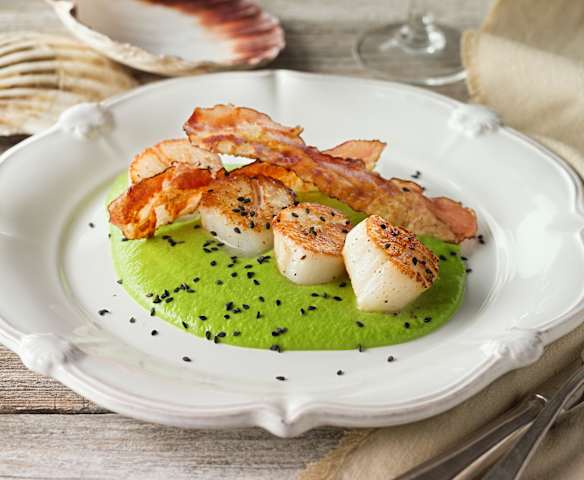 Scallops & Pea Puree