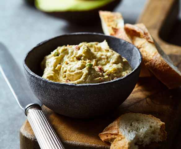 Avocado-Sardellen-Aufstrich Avocado-Sardellen-Aufstrich