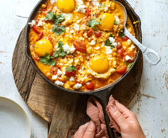 Chakchouka aux tomates cerise, feta et pois chiches