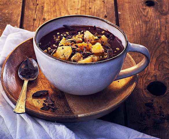 Mousse al cioccolato con le pere Mousse al cioccolato con le pere