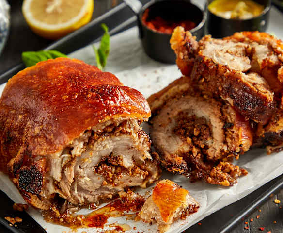 烤脆皮五花肉卷