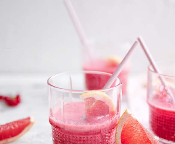 Jus de pamplemousse rose et de groseille