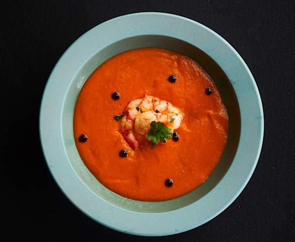 Vellutata di cannellini e borlotti con gamberi