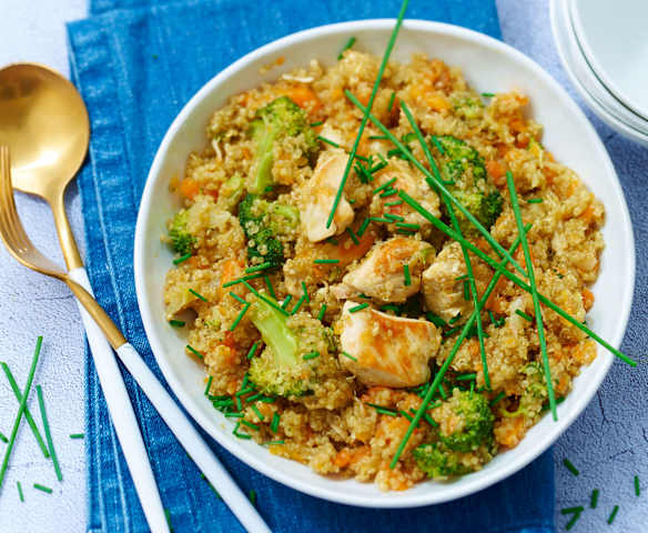 Pilaf de quinoa au poulet et aux carottes