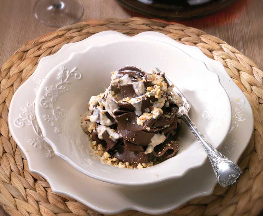 Tagliatelle al cacao con zola e noci - Cookidoo™– the official