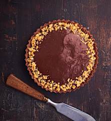 Crostata al cioccolato e burro di arachidi