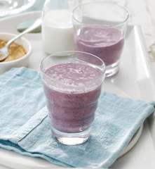 Banana and Blueberry Smoothie
