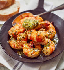 Garnelen in "Café de Paris"- Butter