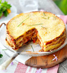 Lasaña de tortillas con boloñesa