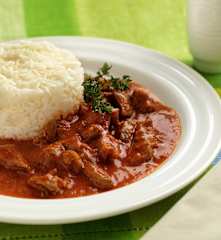 Kuřecí játra v rajčatové omáčce