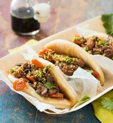 Gua Bao - gedämpfte Buns mit Schmorfleisch