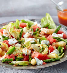Insalata di anguria e asparagi con vinaigrette