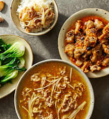 酸汤肥牛/豆豉排骨/菜心配米饭