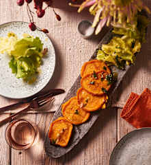 Süßkartoffel-Pancakes mit Endiviensalat