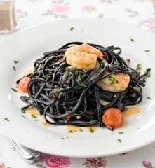 Spaghetti noir aux gambas