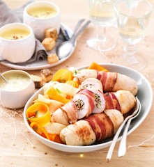 Ballotines de poulet farcies, tagliatelle de légumes et velouté au riesling