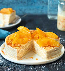 Gâteau de crêpes à l'orange