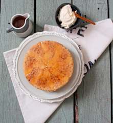 Steamed quince pudding with spiced syrup