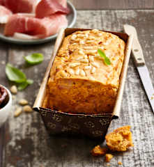 Cake au jambon cru sans gluten