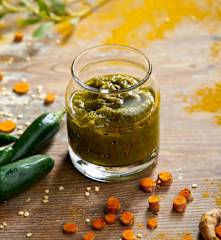 Pasta de caril verde