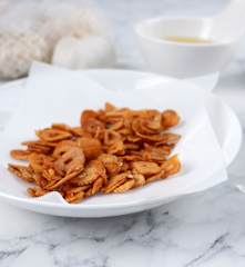 Crispy Garlic Slices and Garlic Oil