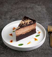 Ciasto czekoladowe z orzeszkami ziemnymi