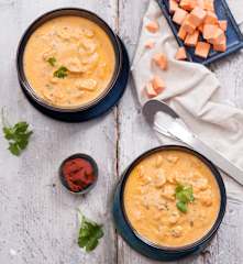 Zupa tajska z kurczakiem i batatami