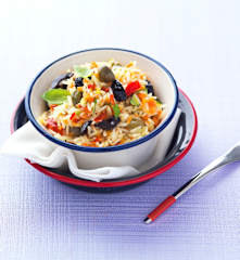 Insalata di riso e verdure